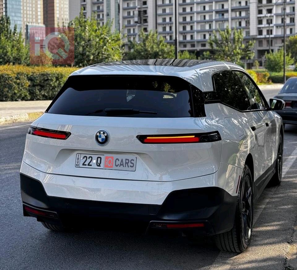 بي ام دبليو iX